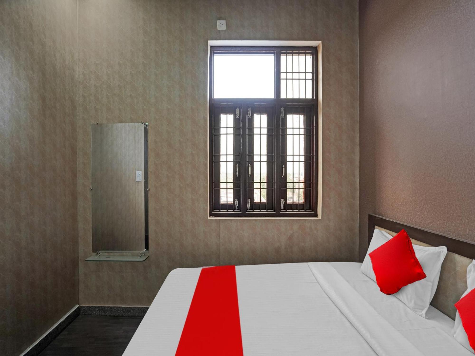 Hotel O Oreo Grand Meerut Exterior photo
