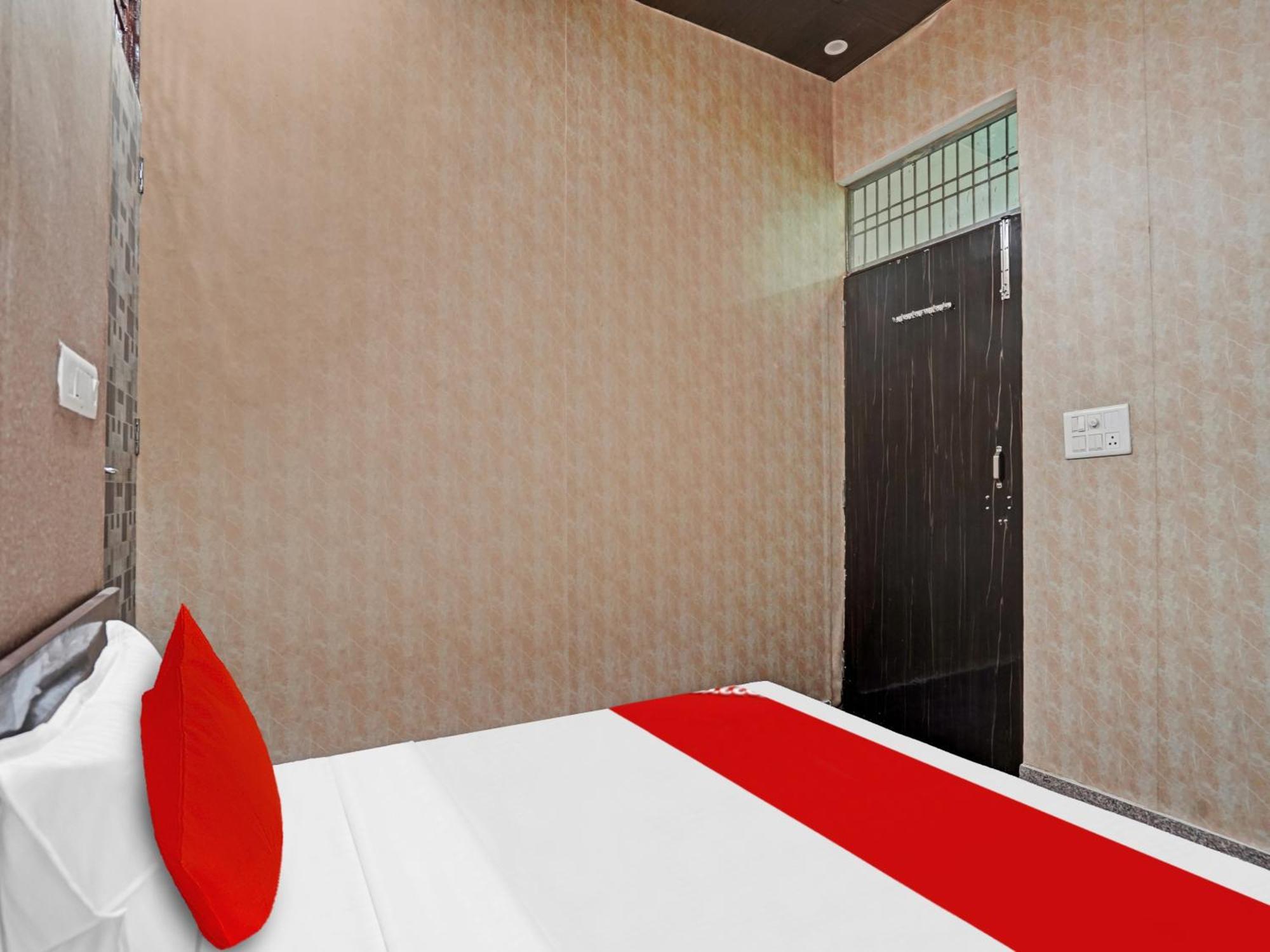 Hotel O Oreo Grand Meerut Exterior photo